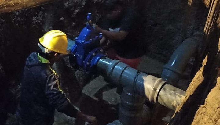 Se están realizando trabajos de limpieza de la red de agua potable en distintos sectores de la Ciudad 