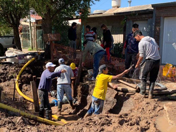 Continúan esta noche los trabajos de vinculación del Complejo Loyola con el acueducto