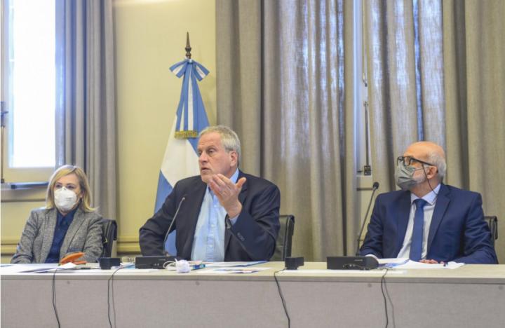 Ministros de Educación acordaron el regreso a la presencialidad plena en establecimientos de todo el país