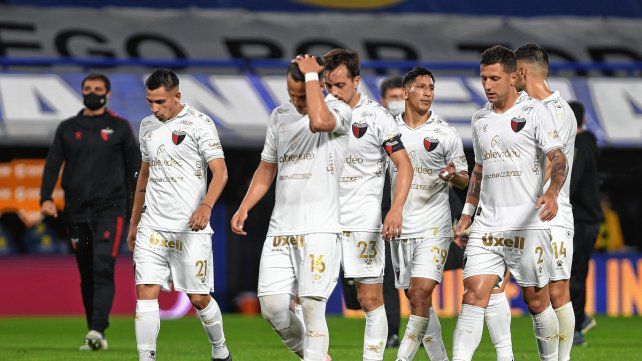 Colón perdió con Boca en otra pobre actuación 